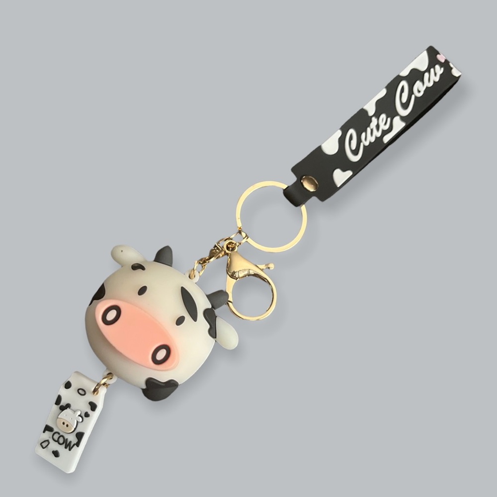 🐮🐄 Cute Cow keychain or bag pendant accessory❤️😍